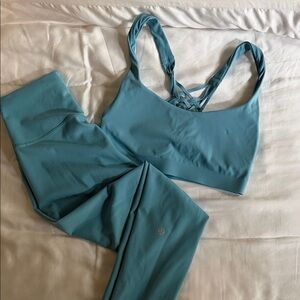 Lululemon Athletica Teal Leggings and Bra Set